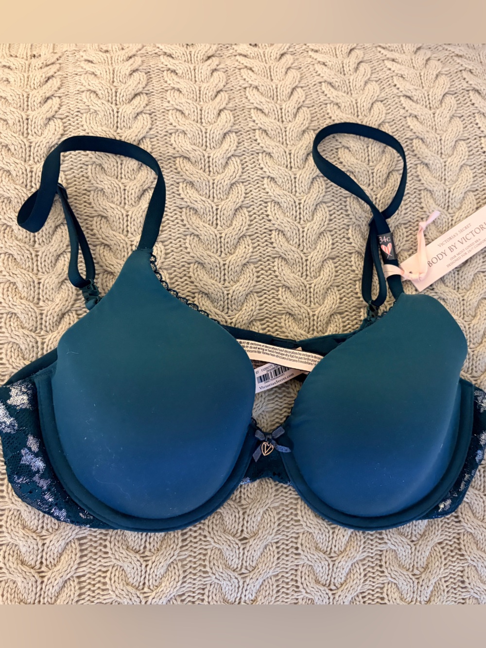 Body by Victoria's Secret Bra